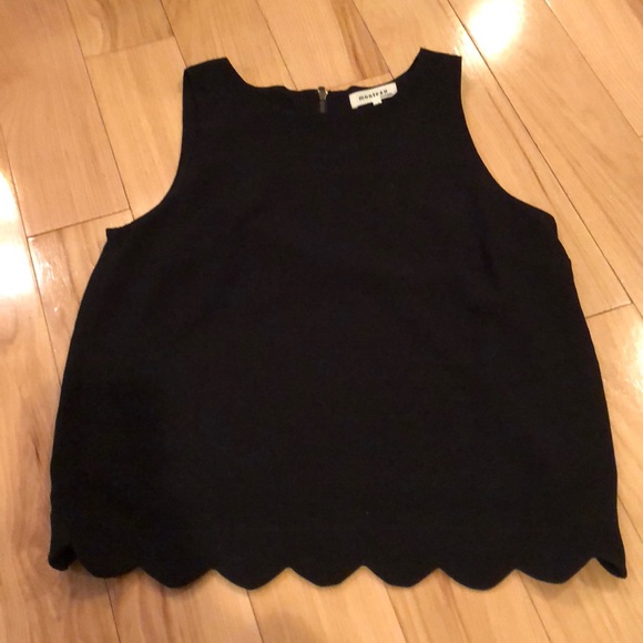 Monteau Tops - Monteau Los Angels black scalloped top